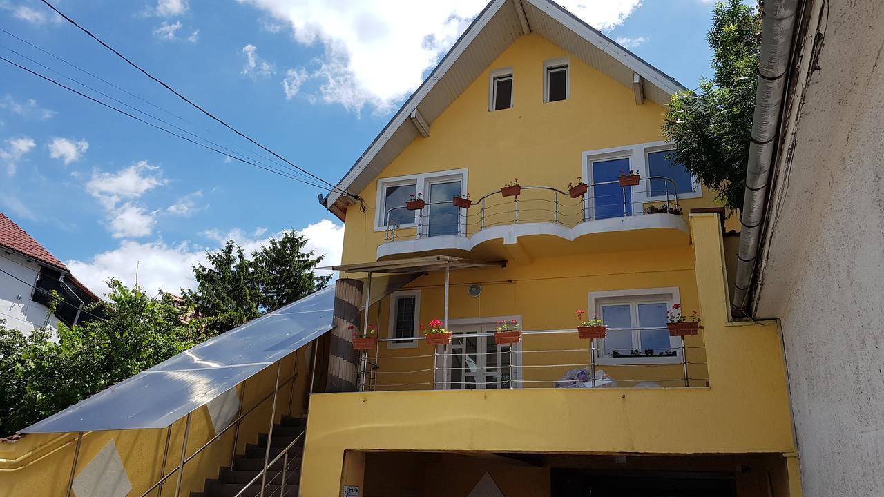 My Place - Cozy Rooms ซีบิว ภายนอก รูปภาพ