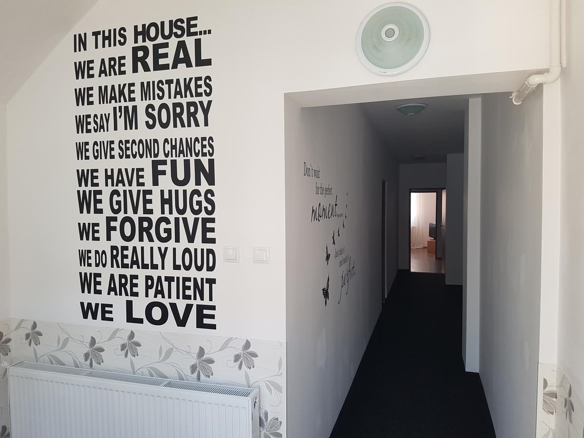 My Place - Cozy Rooms ซีบิว ภายนอก รูปภาพ